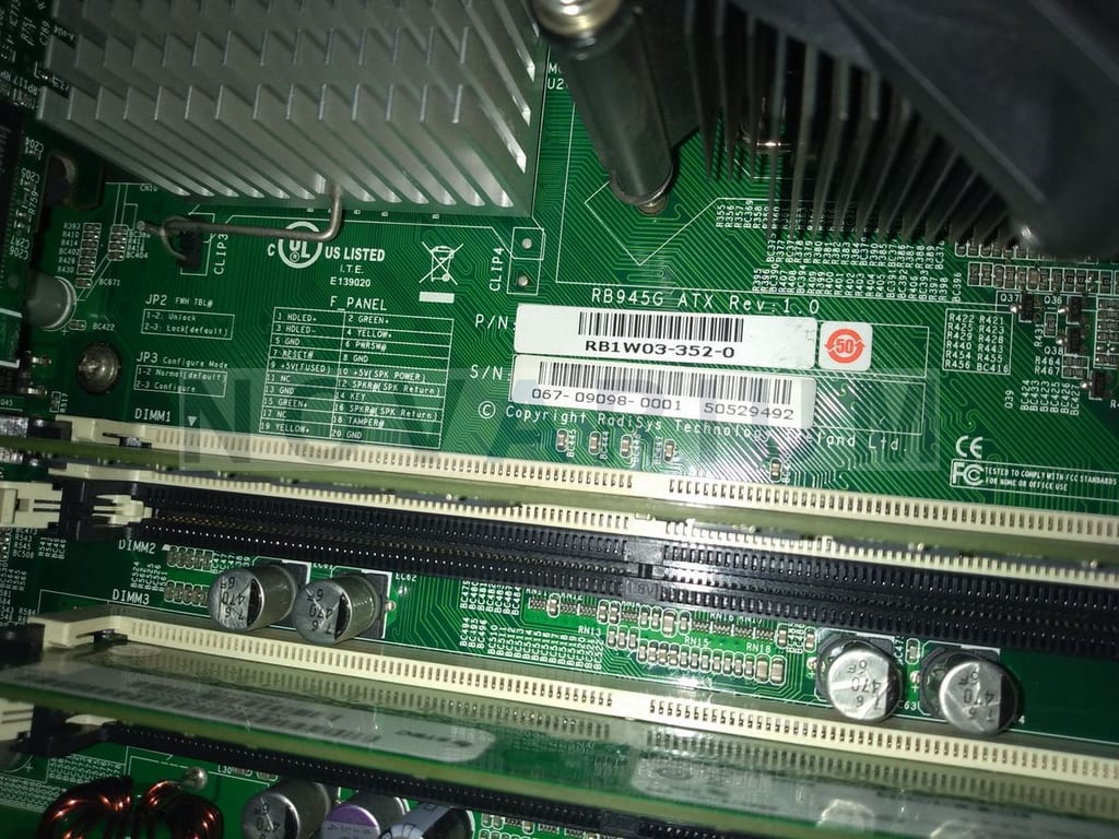 Philips RB1W03-352-0 - RB945G ATX Board (1).jpg