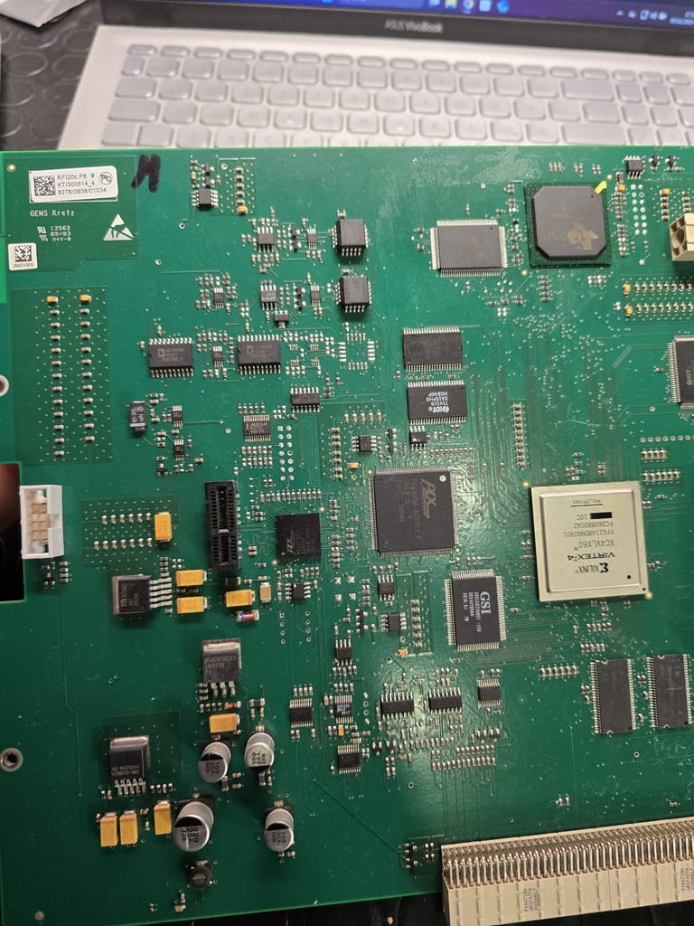 GE KTZ280098 - RFI Interface Board RFI20c.P8, KTI300614-4 (2).jpg