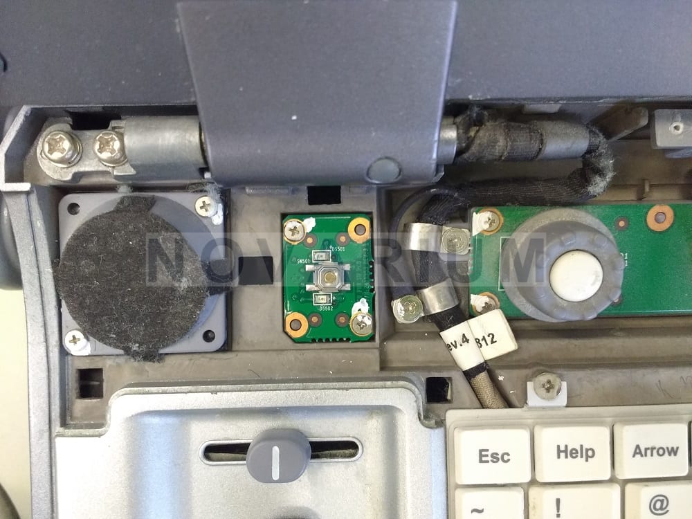Logiq e, onoff switch.jpg