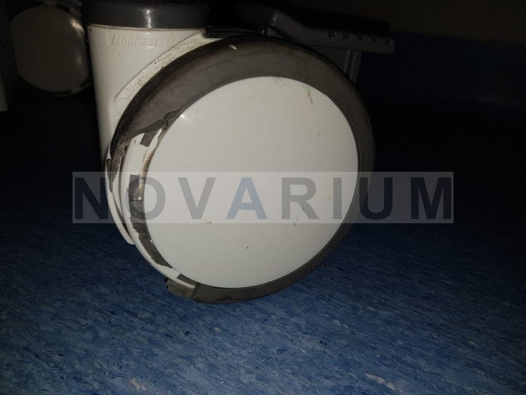 Philips - Wheels for Cart 4535-614-46331 (1).jpg