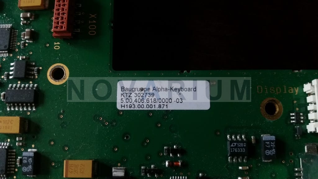 GE KTZ302739 - Console Alphanumeric Keyboard type III (R).jpg