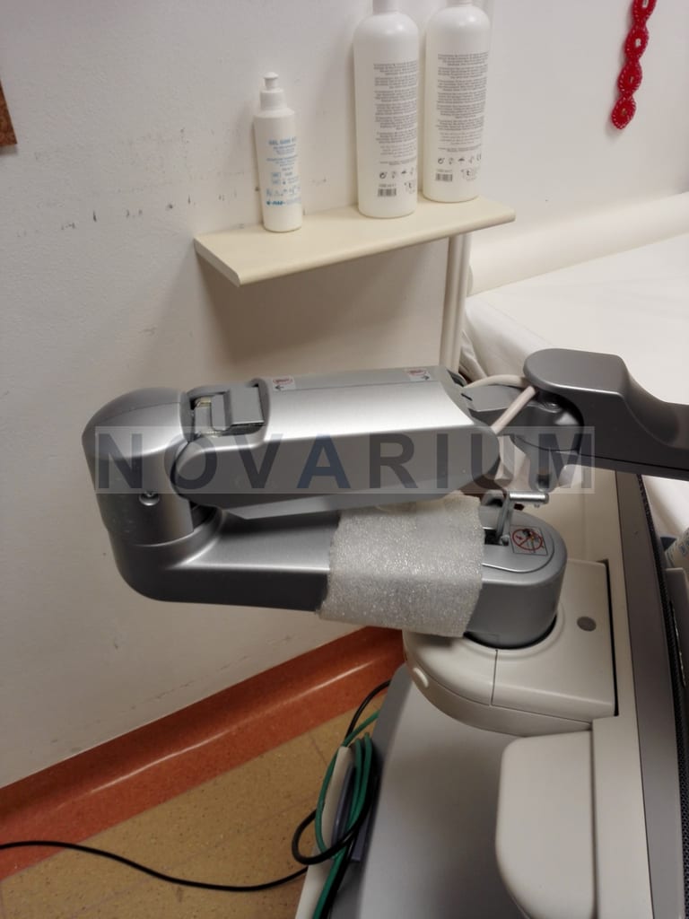 GE 5257030-2 Articulation Arm with Covers for Logiq P6.jpg