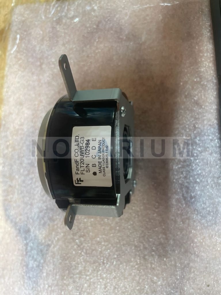 GE FLT20UWB-G3 - Optical Trackball (1).jpg