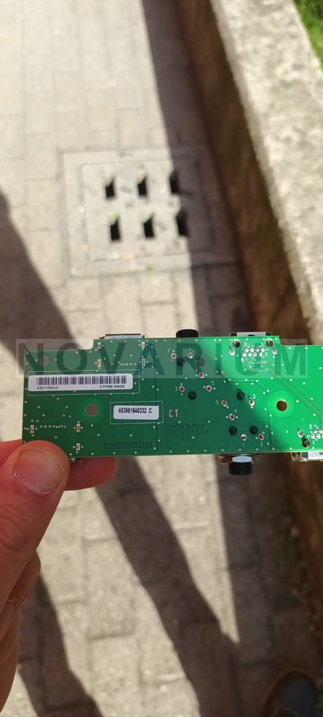 Philips 4535-616-46332 - Rear IO Board.jpeg