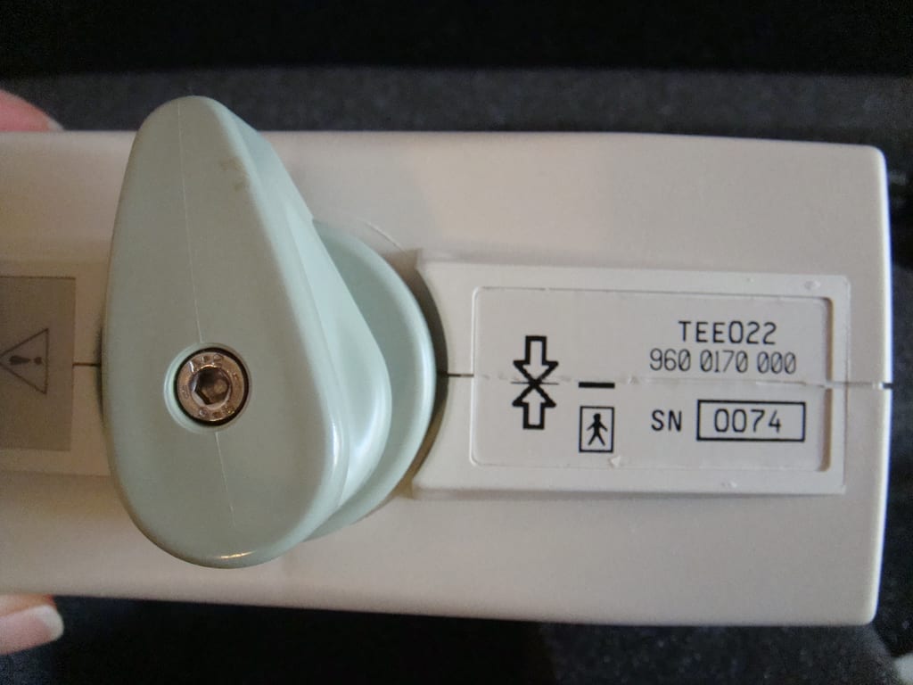 ESAOTE TEE022 sn 0074 (2).JPG
